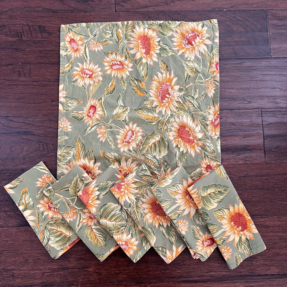 VINTAGE APRIL CORNELL 72" ROUND AUTUMN TABLECLOTH SUNFLOWERS, SAGE GREEN